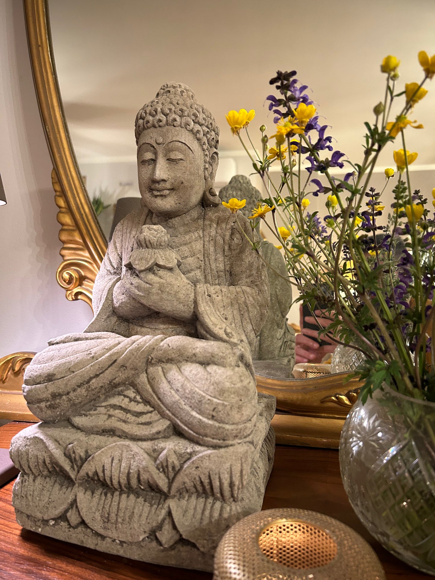 BUDDHA BUNGA CON FIORE DI LOTO pietra di Java