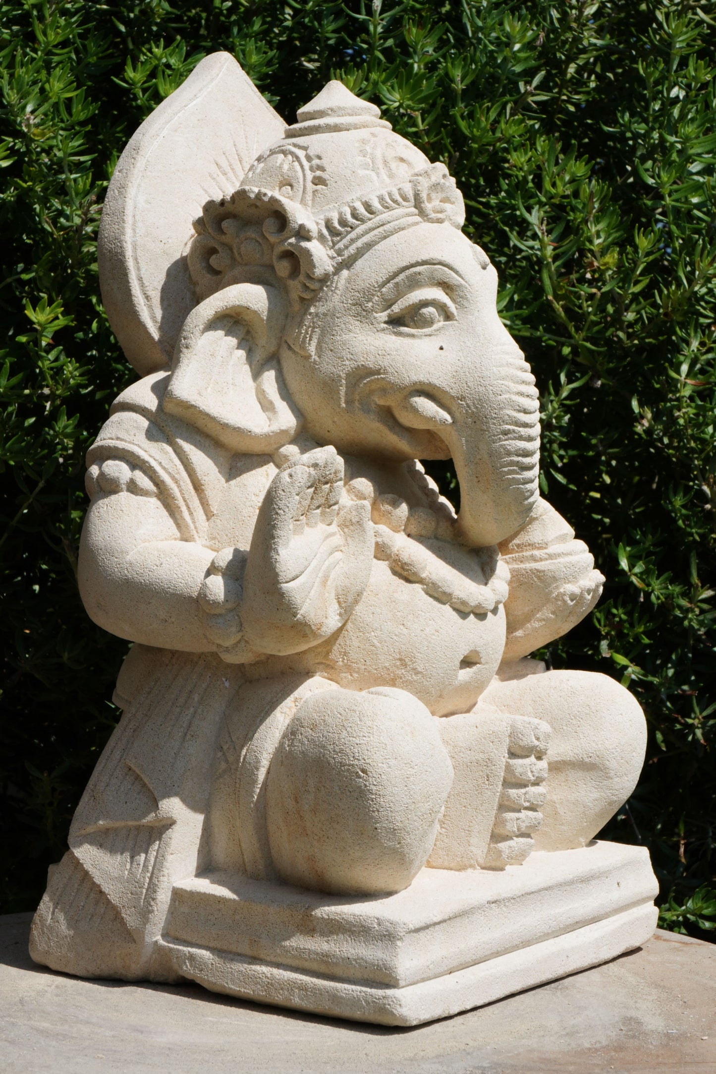 statuetta di GANESH in pietra induismo balinese H 30 cm rif. C021