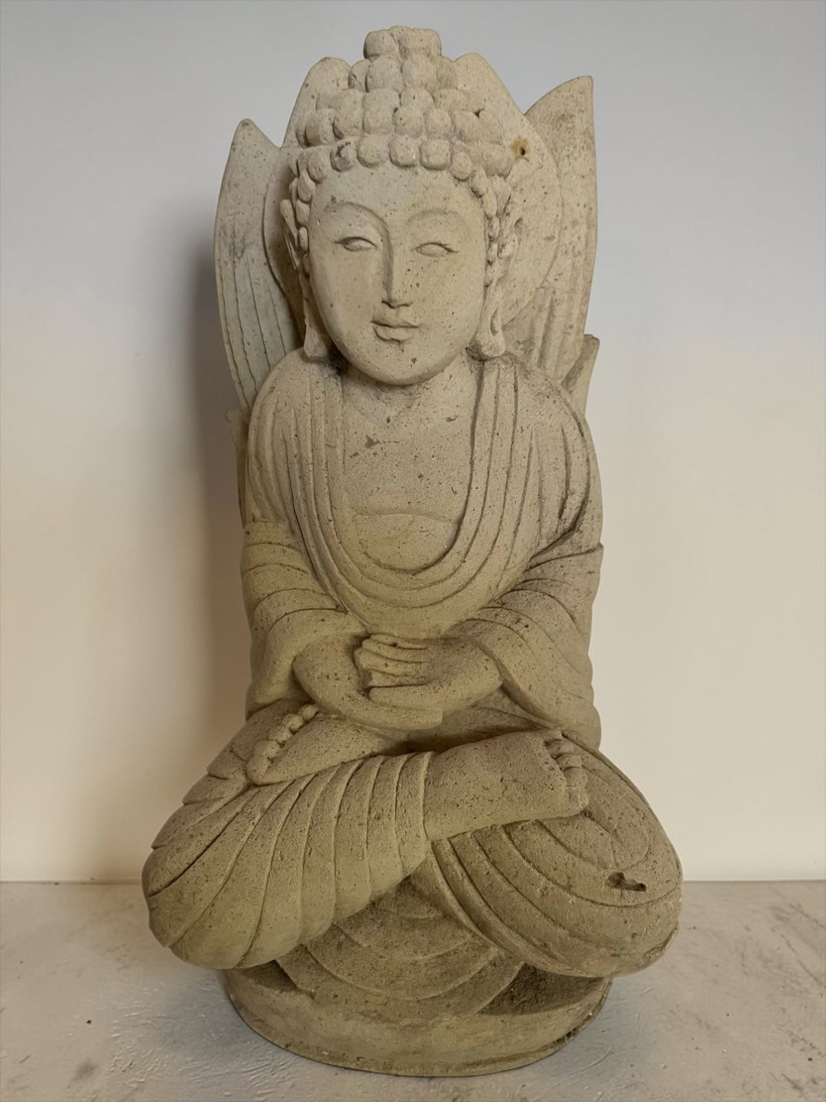 Statua Buddha seduto in Pietra Naturale H 30 cm Rif. C044