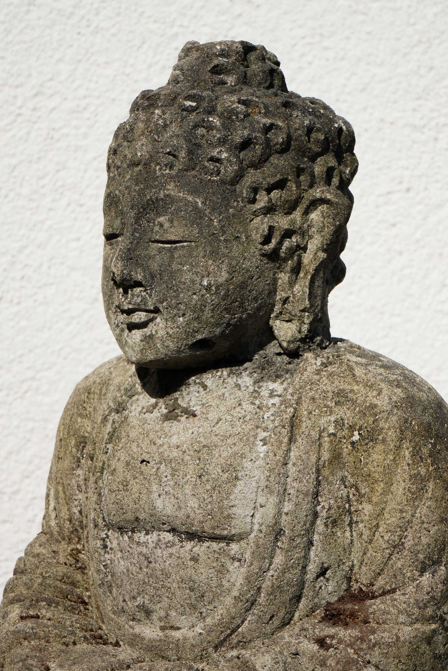 Statua Buddha seduto in Pietra Naturale H 28 cm Rif. C051
