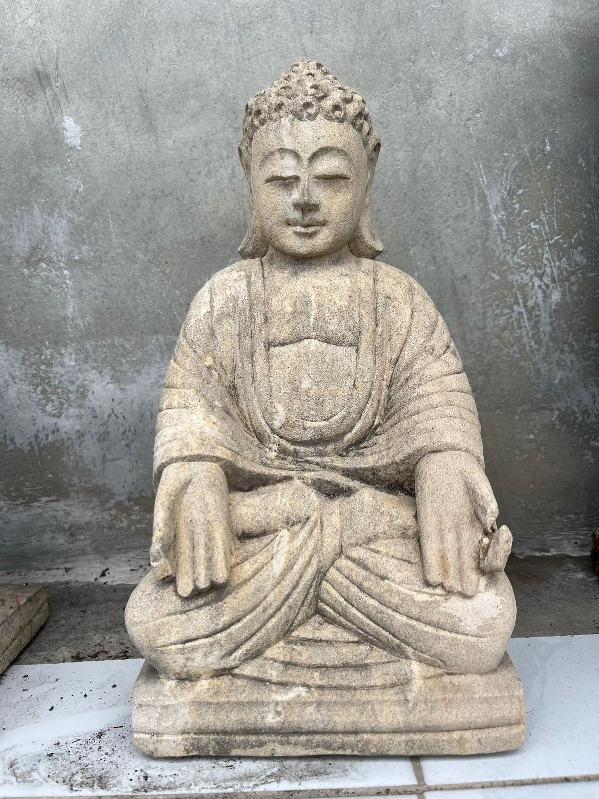 Statua Buddha Antico in Pietra Arenaria 30 cm – Scultura Balinese Originale Rif. D025