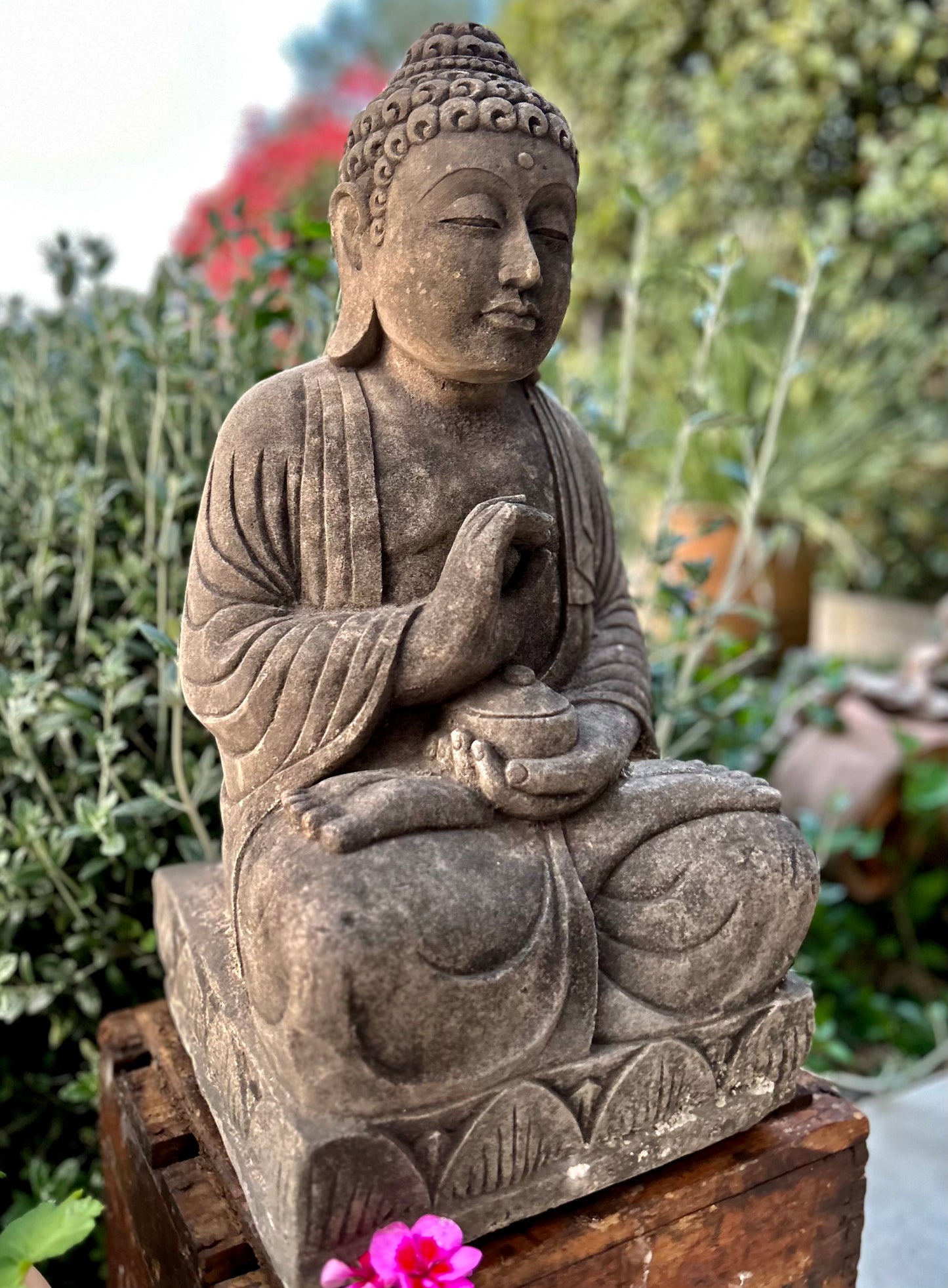BUDDHA SEDANG AMITABA