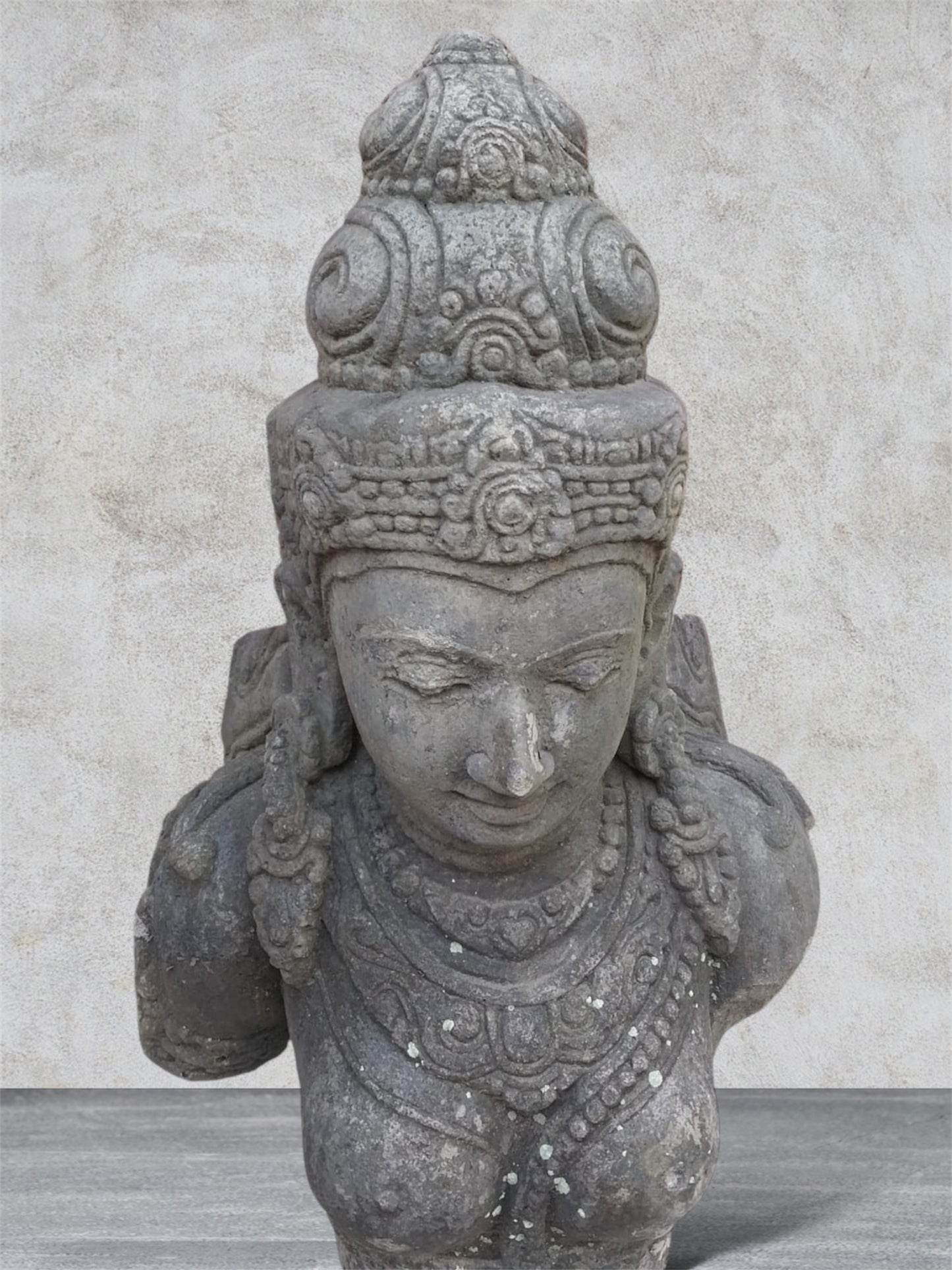 PARVATI in preghiera