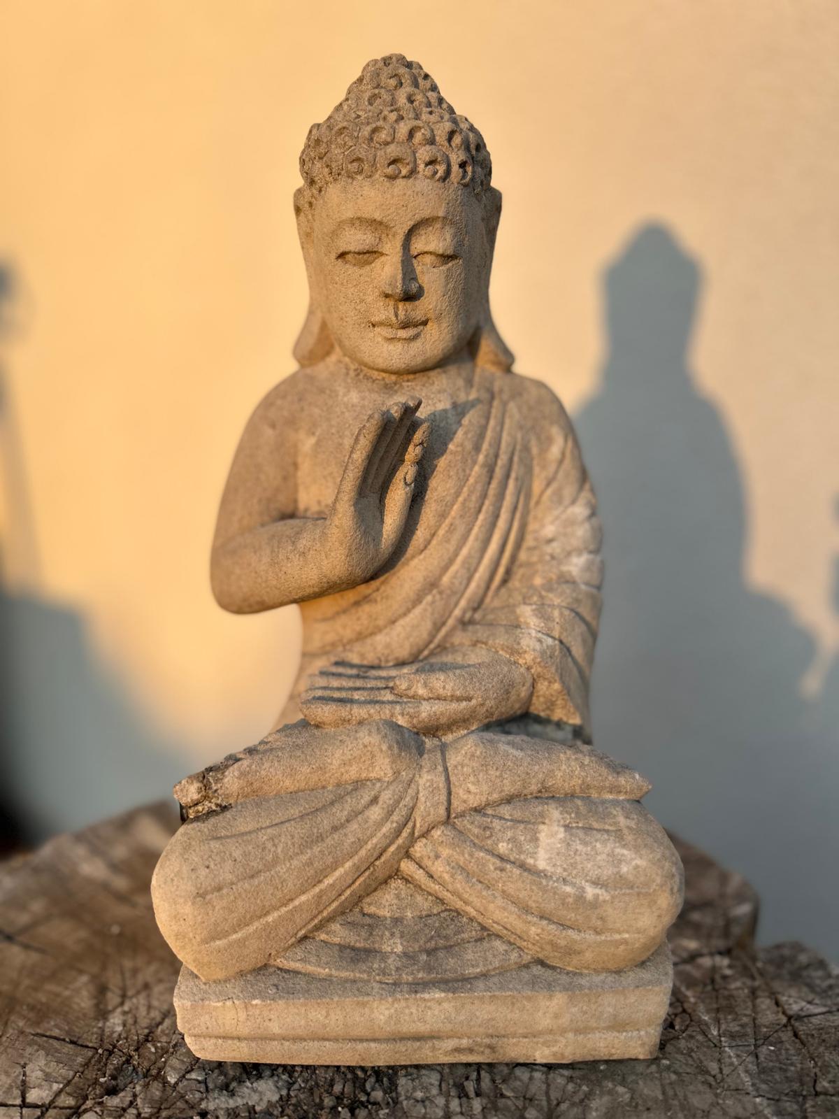 Statua Buddha Antico in Pietra Arenaria 30 cm – Scultura Balinese Originale Rif. D026