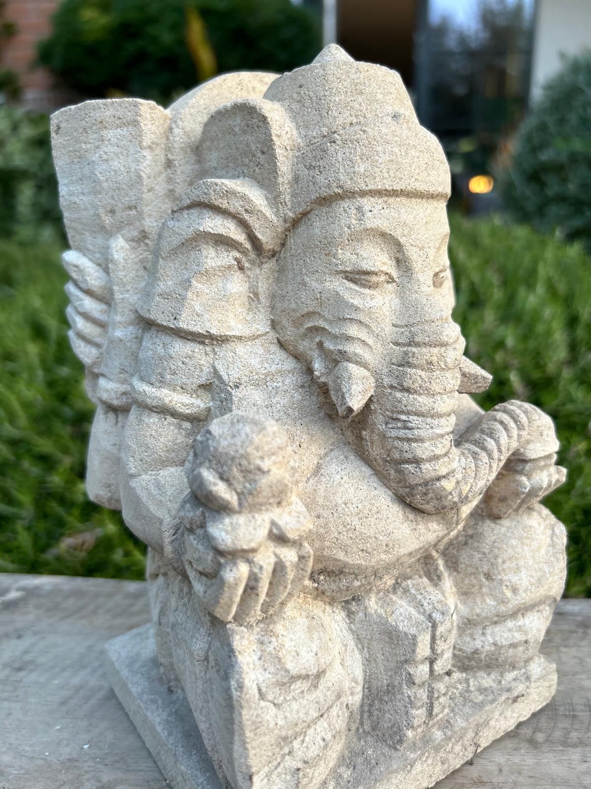 statuetta di GANESH in pietra induismo balinese H20cm rif. D019