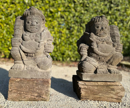 Guardiani DVARAPALE in pietra lavica Altezza 45cm
