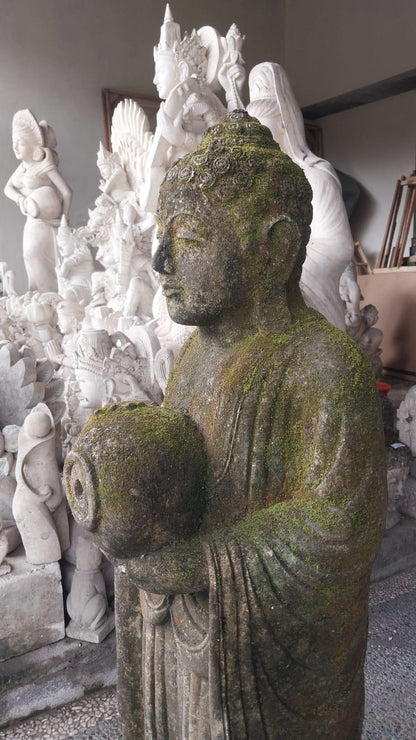 Fontana Buddha in Pietra – Scultura Balinese con Giara per Giardino Zen | H100 cm Rif B56