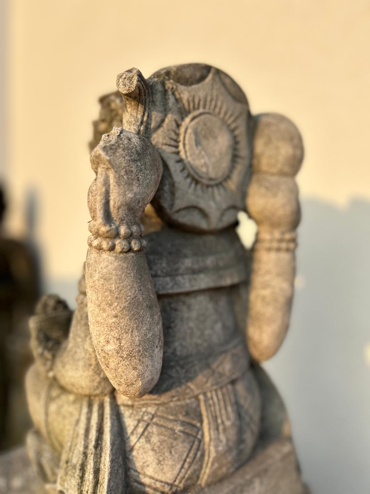 statua di GANESHA in pietra antico induismo balinese H 45 cm rif. C017
