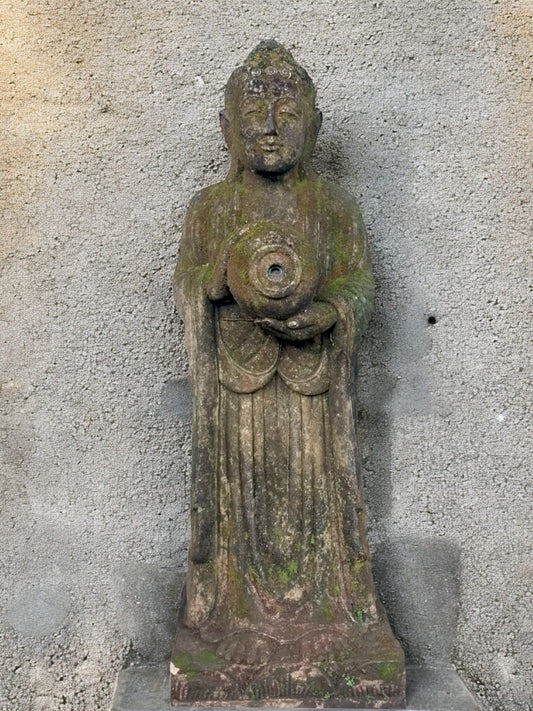 Fontana Buddha in Pietra – Scultura Balinese con Giara per Giardino Zen | H100 cm Rif B56