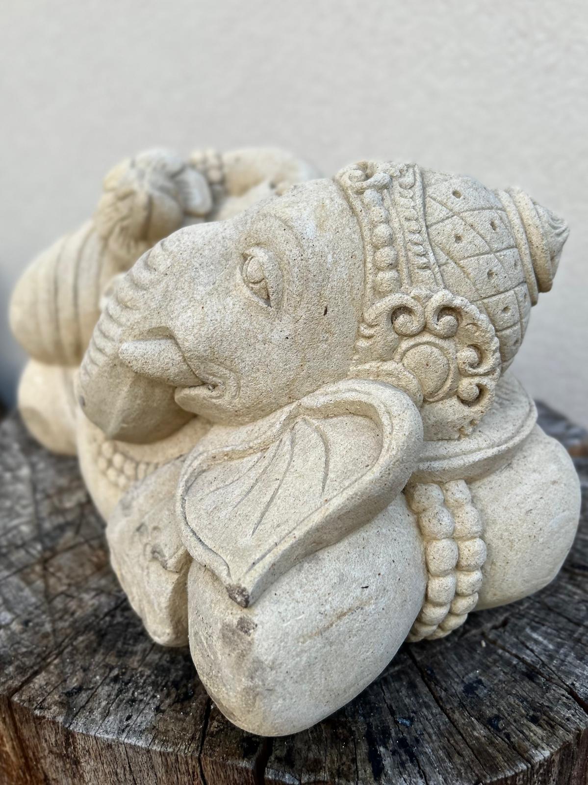 statuetta di GANESH disteso in pietra induismo balinese H 30 cm rif. C022