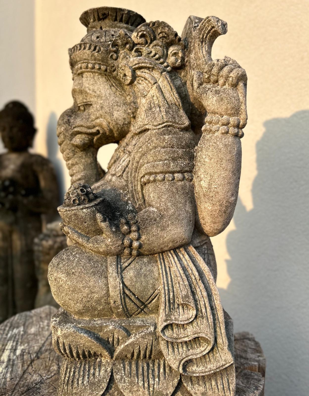 statua di GANESHA in pietra antico induismo balinese H 45 cm rif. C017