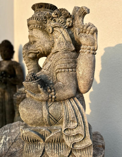 statua di GANESHA in pietra antico induismo balinese H 45 cm rif. C017