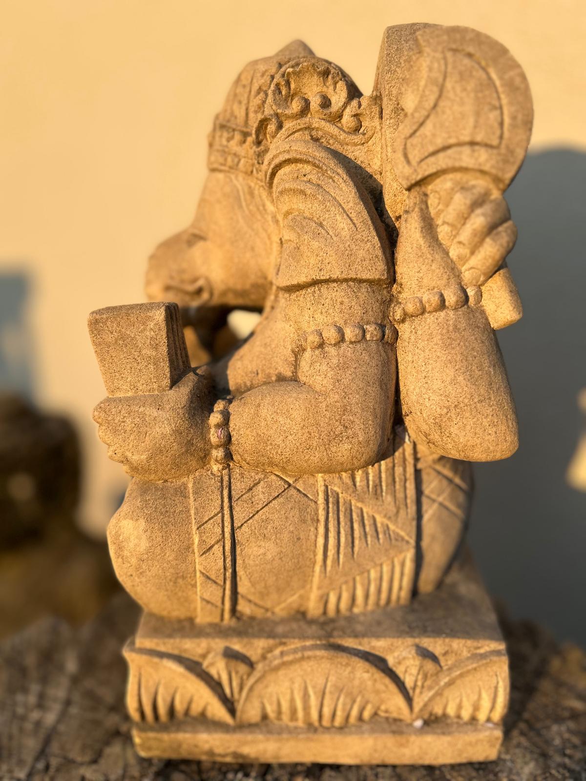 statuetta di GANESH in pietra induismo balinese H30cm rif. D004