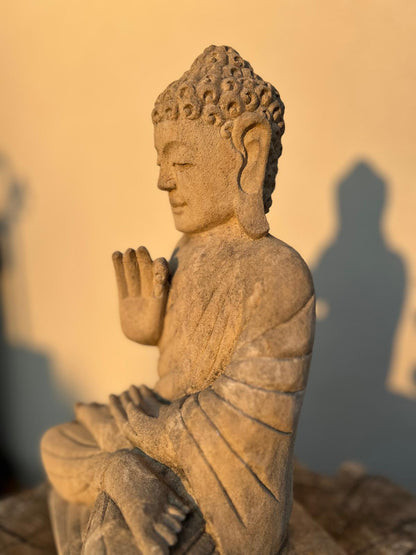 Statua Buddha Antico in Pietra Arenaria 30 cm – Scultura Balinese Originale Rif. D026