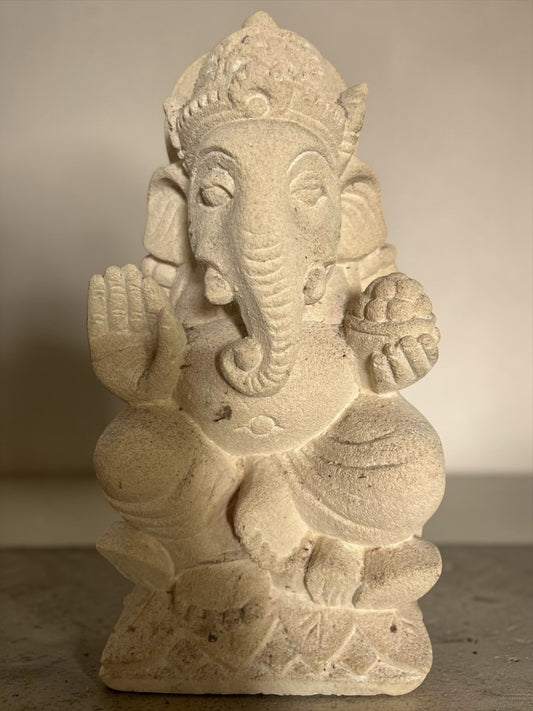 statuetta di GANESH in pietra induismo balinese H20cm rif. C010