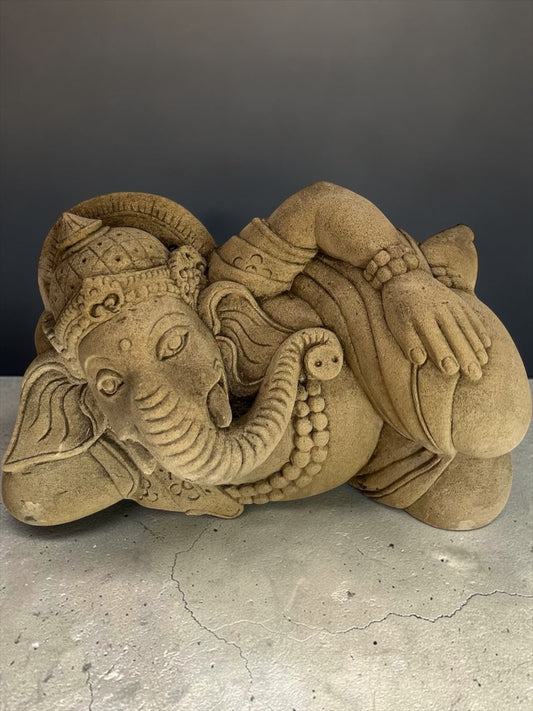 statuetta di GANESH disteso in pietra induismo balinese H 30 cm rif. C023