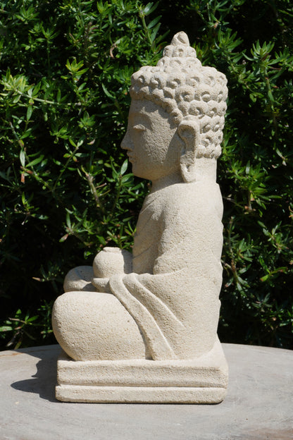 Statua Buddha in Pietra Naturale con giara H 22 cm Rif. C026