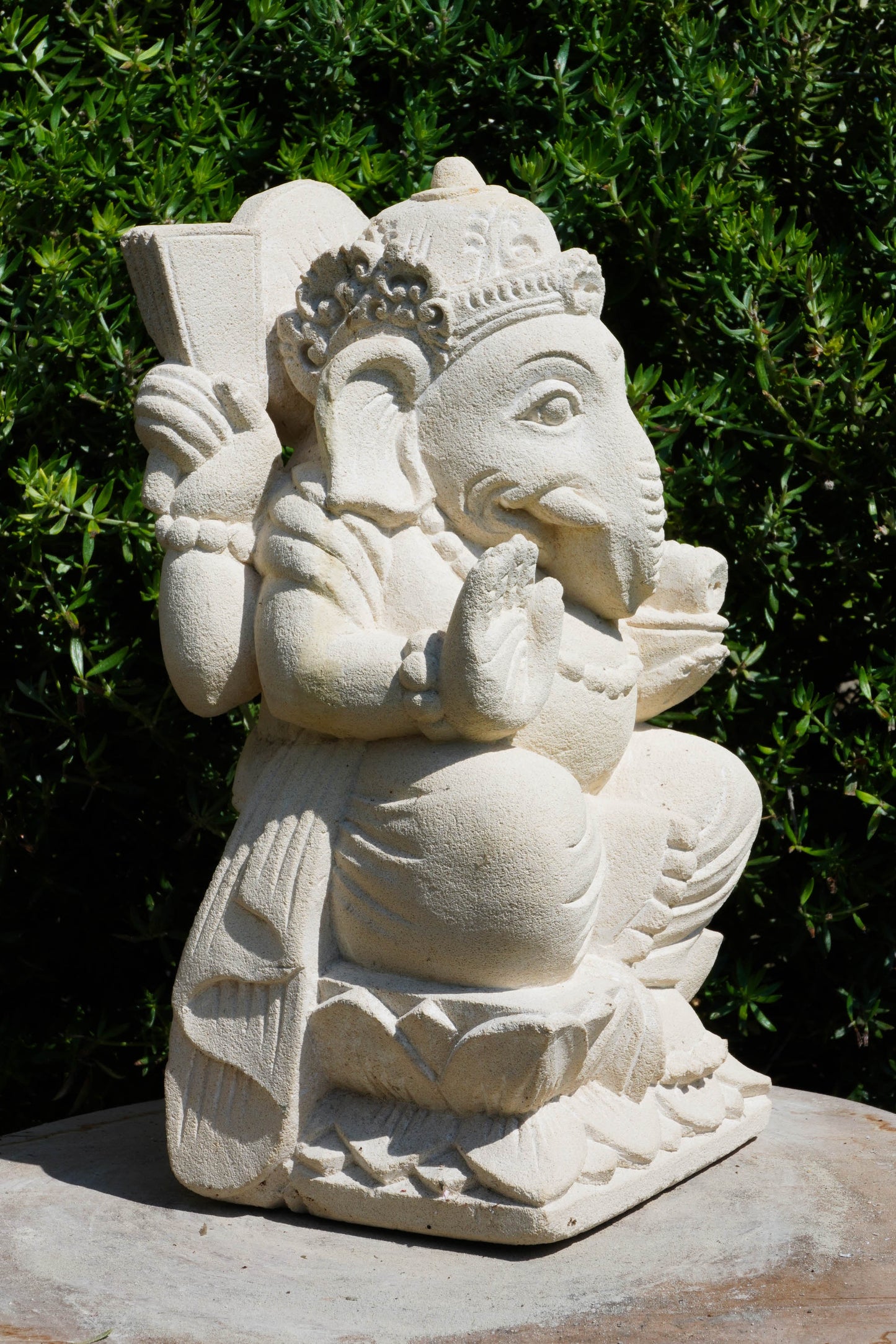 statua di GANESHA in pietra induismo balinese H 28 cm rif. C028