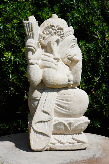 statua di GANESHA in pietra induismo balinese H 28 cm rif. C028