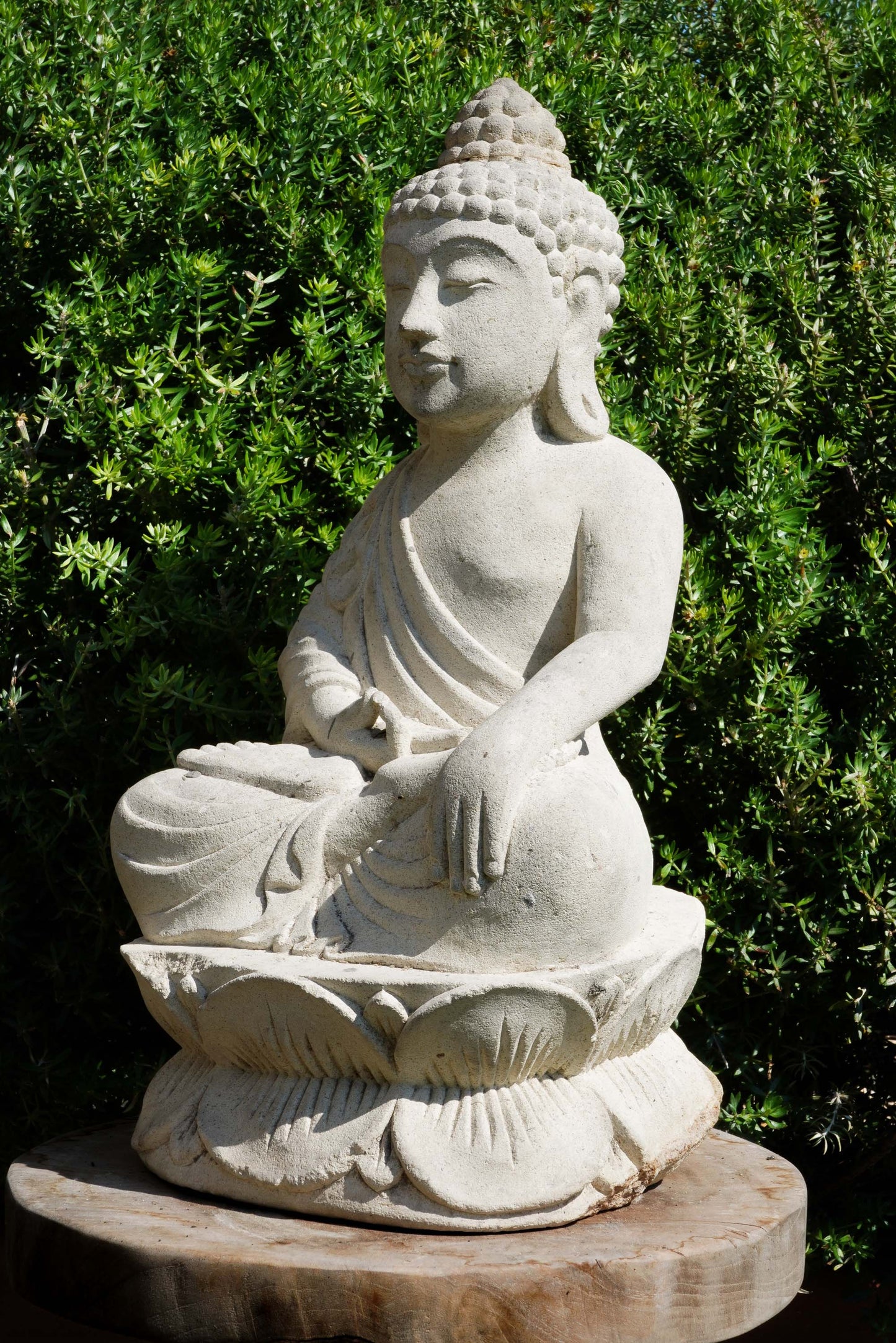 Statua Buddha seduto in Pietra Naturale H 45 cm Rif. C035