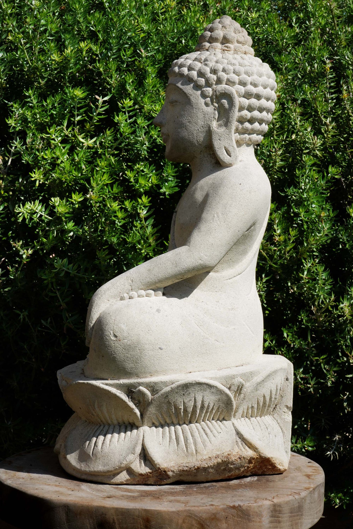 Statua Buddha seduto in Pietra Naturale H 45 cm Rif. C035