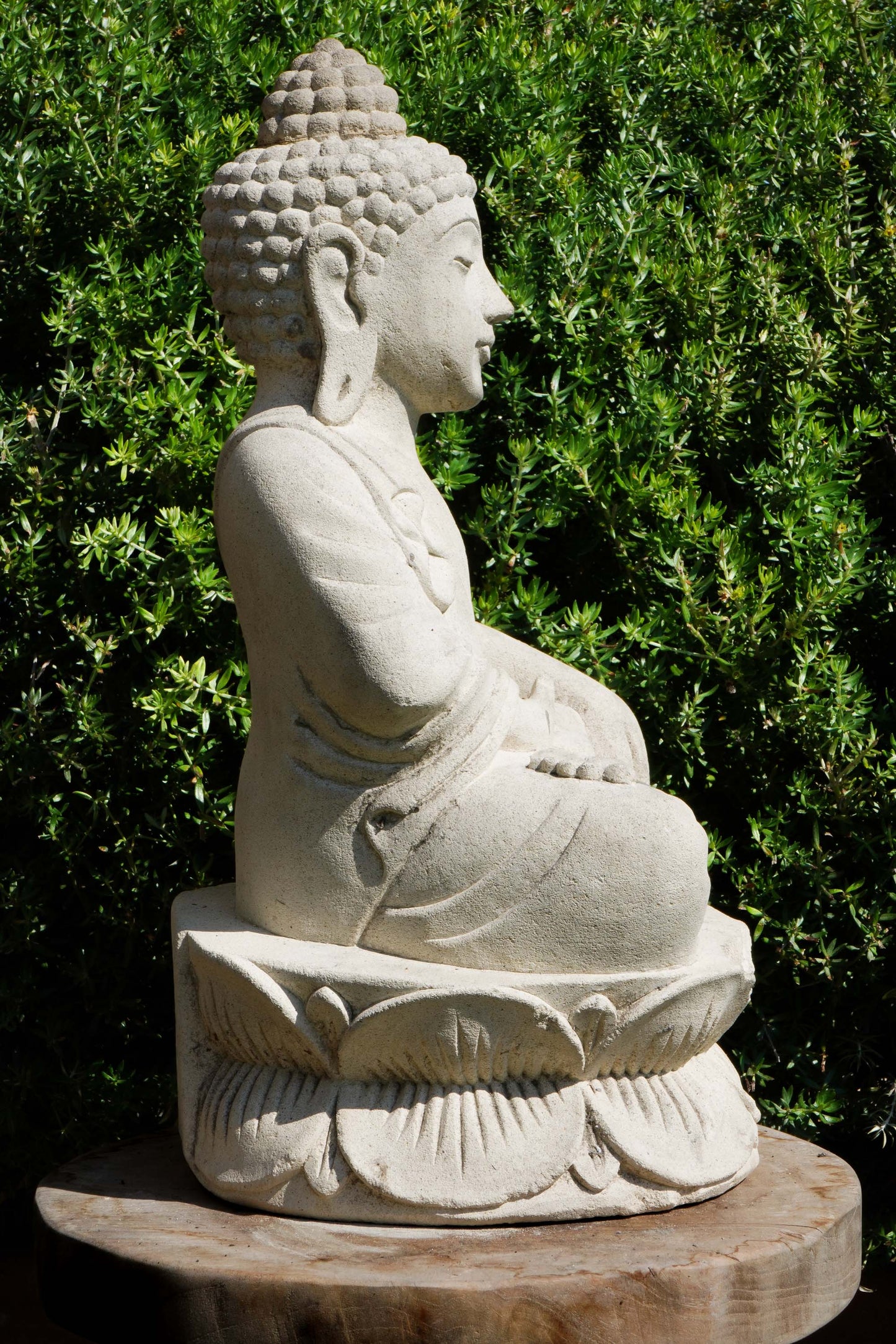 Statua Buddha seduto in Pietra Naturale H 45 cm Rif. C035