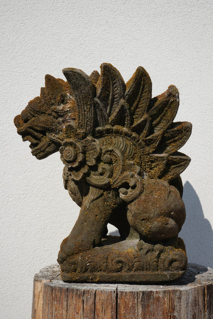 Singa – Scultura Protettiva Balinese in Pietra | Leone Mitologico con Ali H 42 rif. C039
