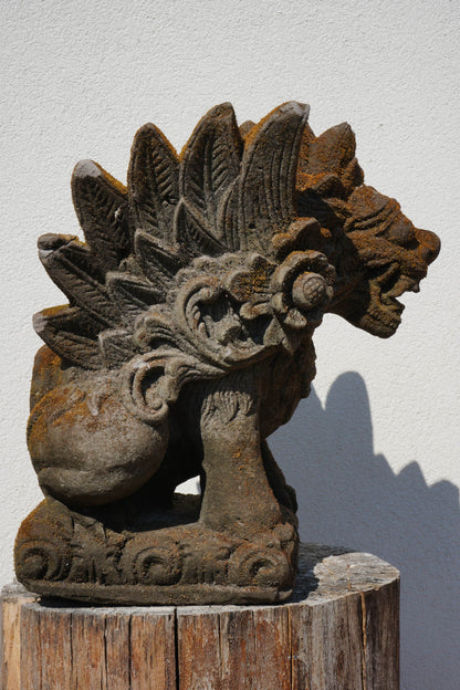 Singa – Scultura Protettiva Balinese in Pietra | Leone Mitologico con Ali H 42 rif. C040