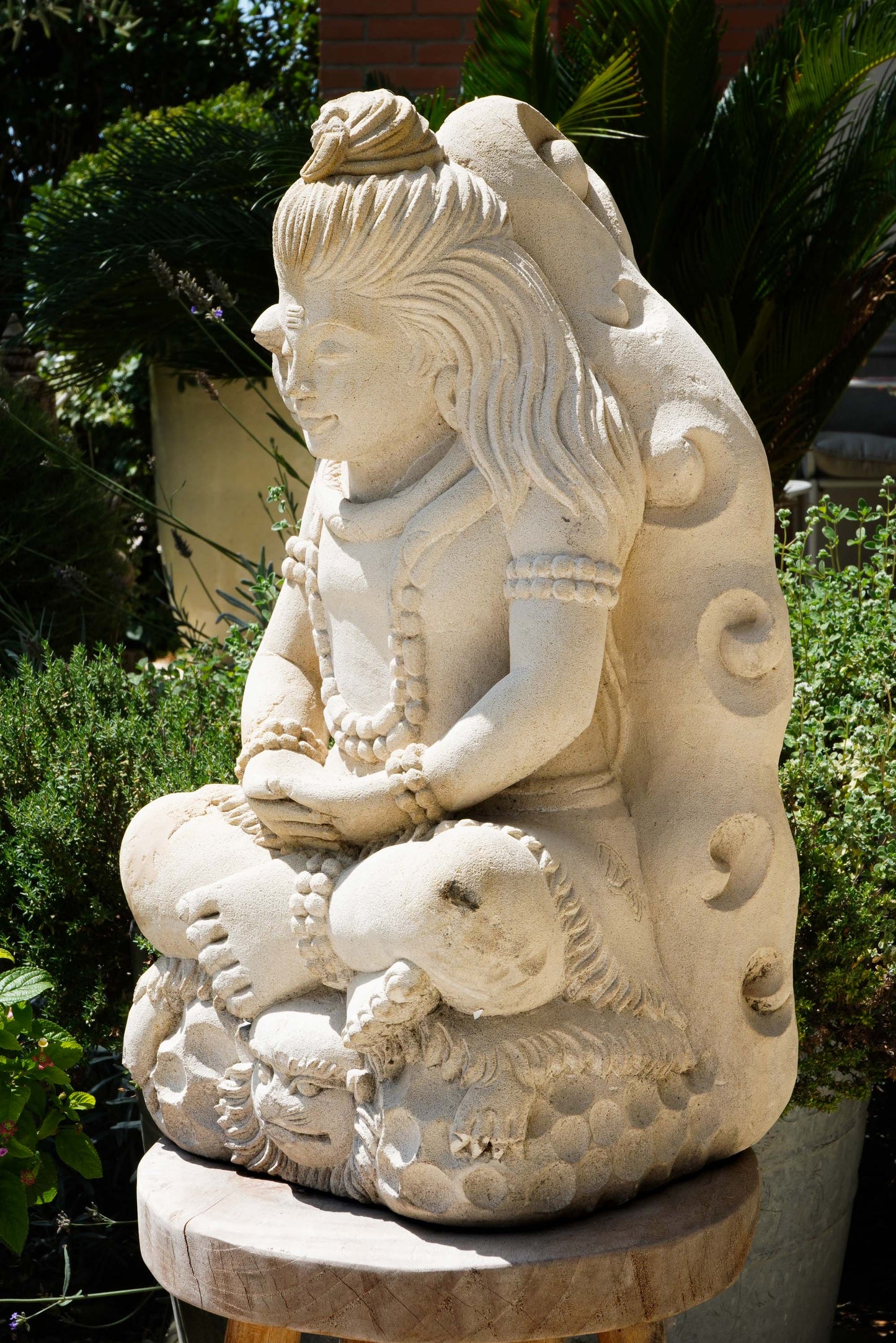 Statua da Giardino in Pietra induista– Dewi Siwa | Spiritualità e Arredo Zen H 50 cm C042