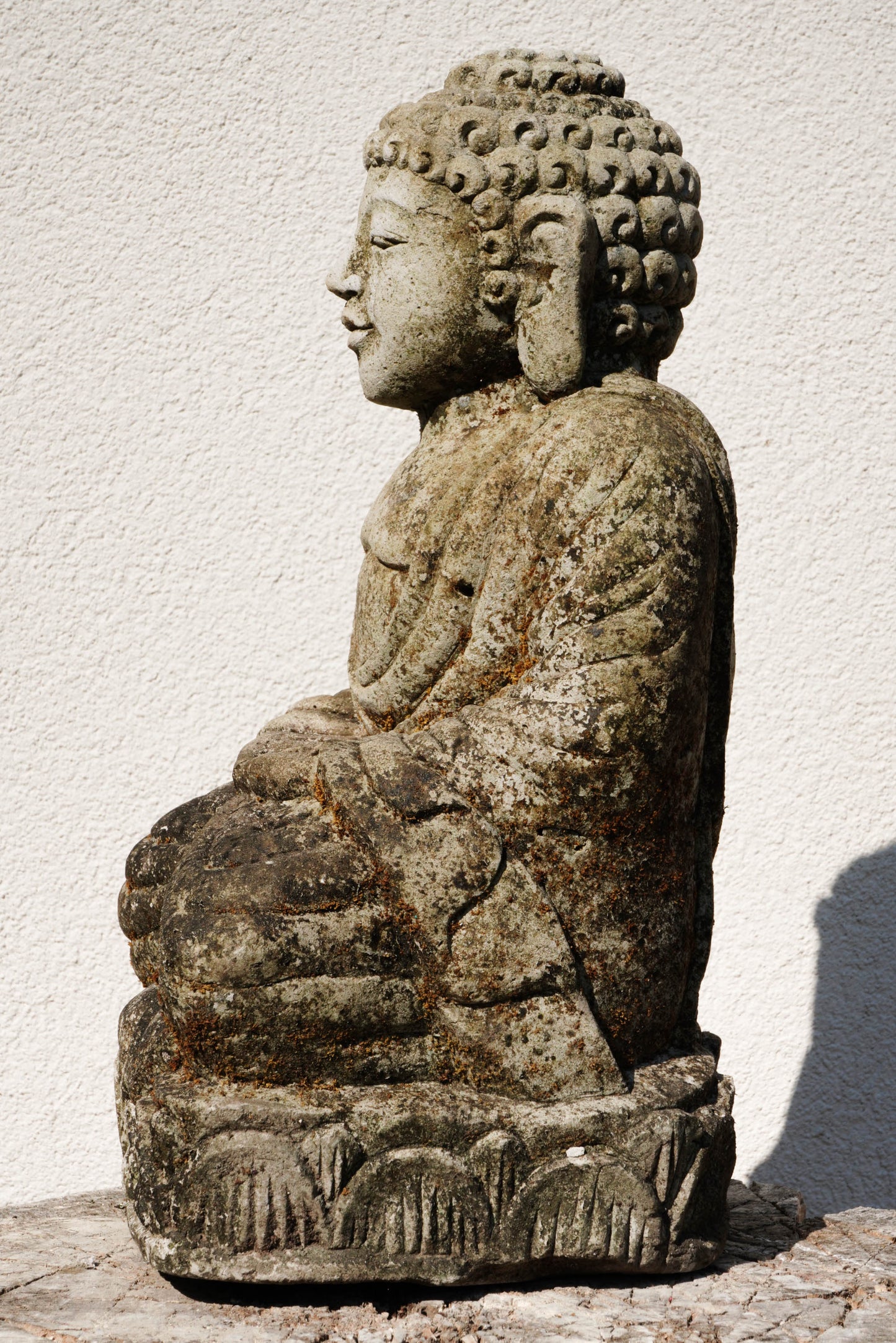 Statua Buddha seduto in Pietra Naturale H 34 cm Rif. C054