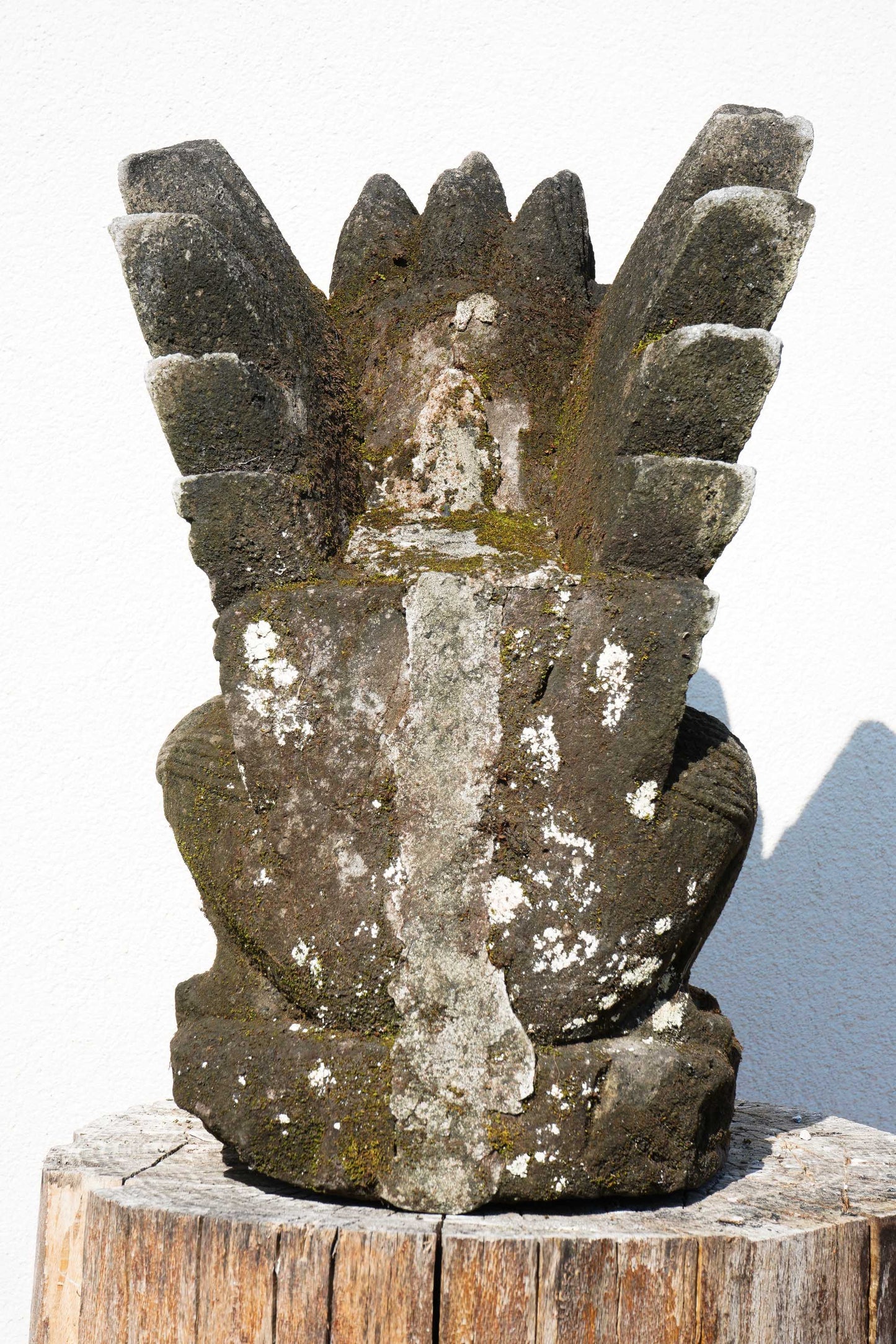 Singa – Scultura Protettiva Balinese in Pietra | Leone Mitologico con Ali H 47 rif. C069