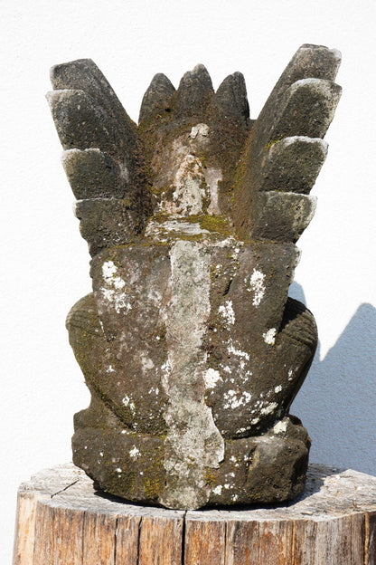 Singa – Scultura Protettiva Balinese in Pietra | Leone Mitologico con Ali H 47 rif. C069