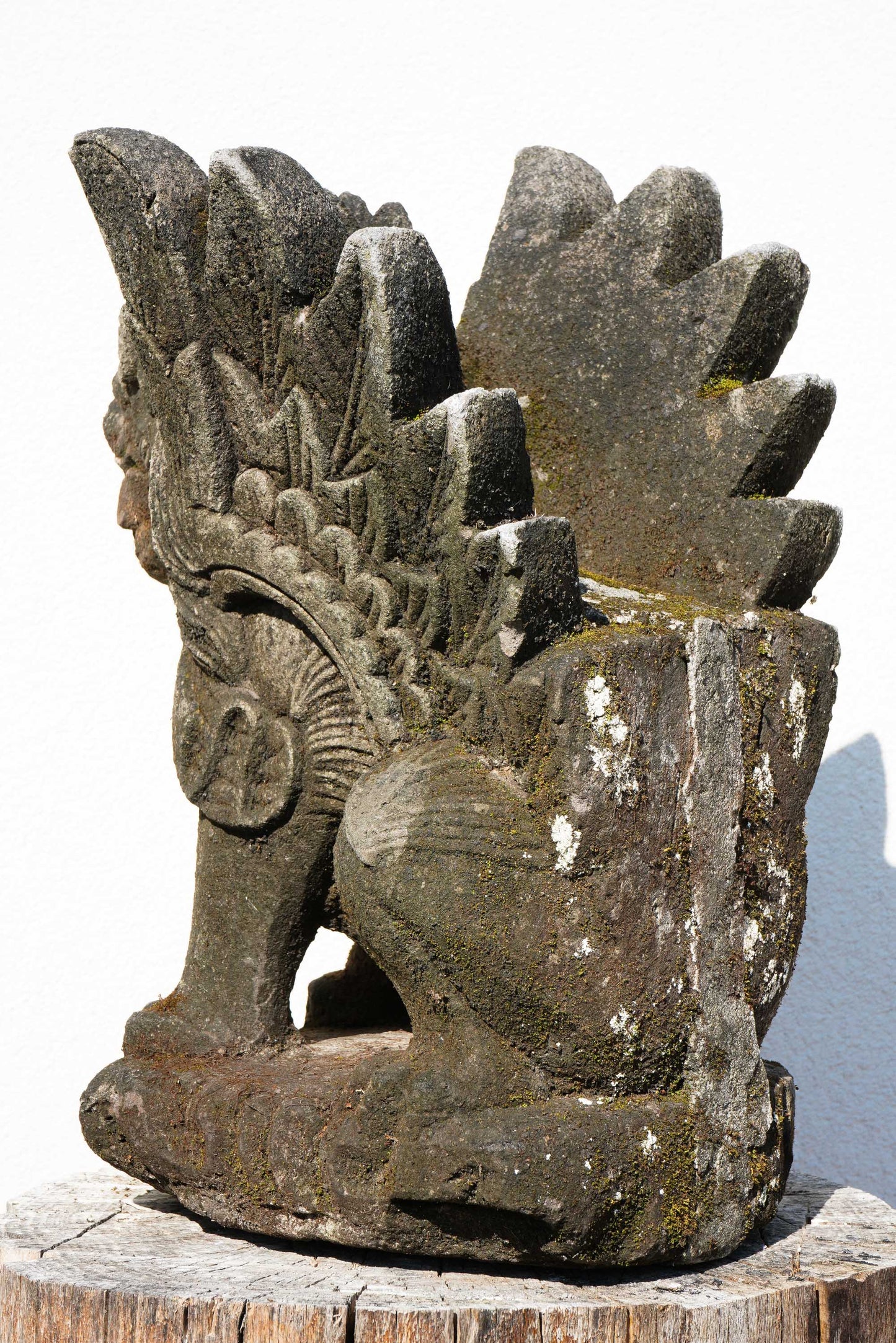 Singa – Scultura Protettiva Balinese in Pietra | Leone Mitologico con Ali H 47 rif. C069