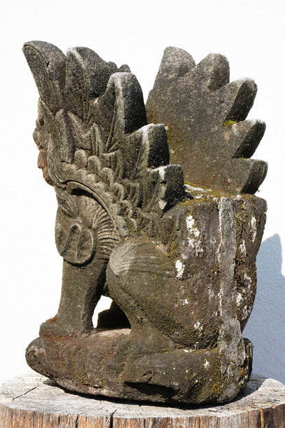 Singa – Scultura Protettiva Balinese in Pietra | Leone Mitologico con Ali H 47 rif. C069