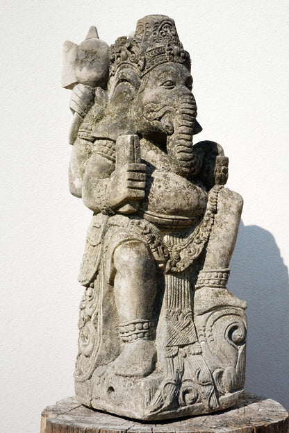 statua di GANESHA in pietra antico induismo balinese H 63 cm rif. C072