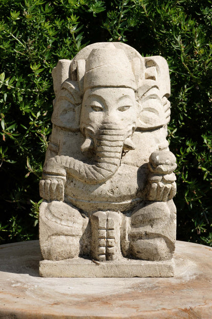 statuetta di GANESH in pietra induismo balinese H20cm rif. D015