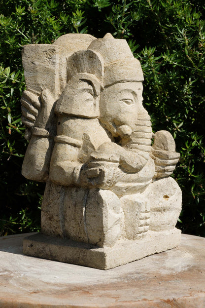 statuetta di GANESH in pietra induismo balinese H20cm rif. D016