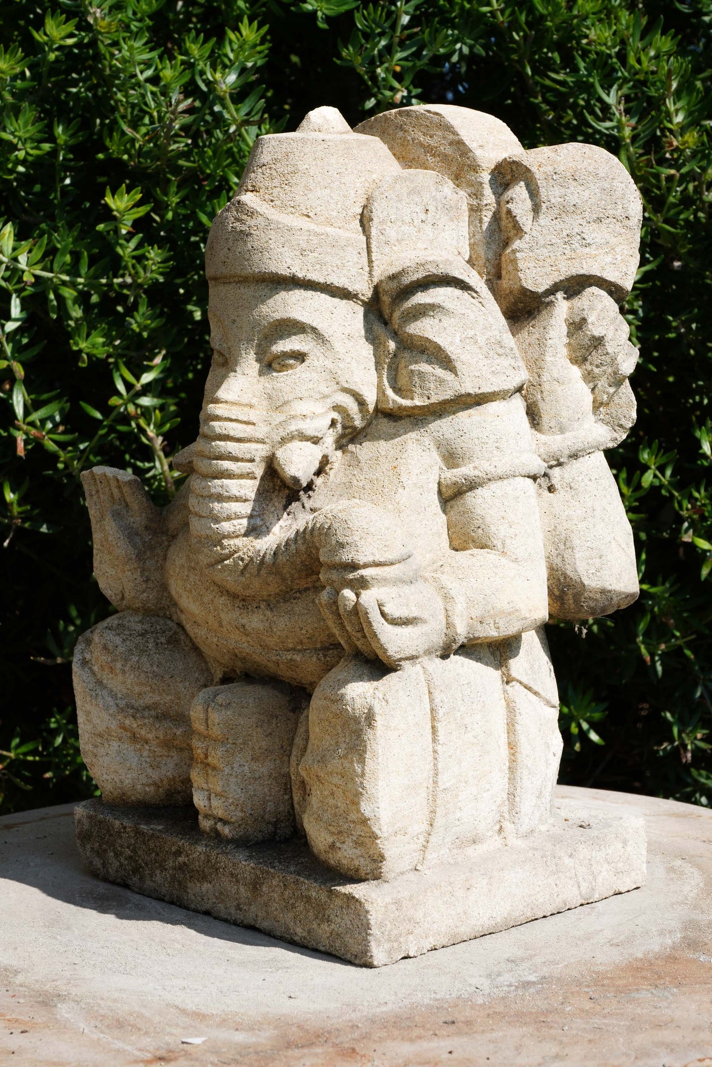 statuetta di GANESH in pietra induismo balinese H20cm rif. D022