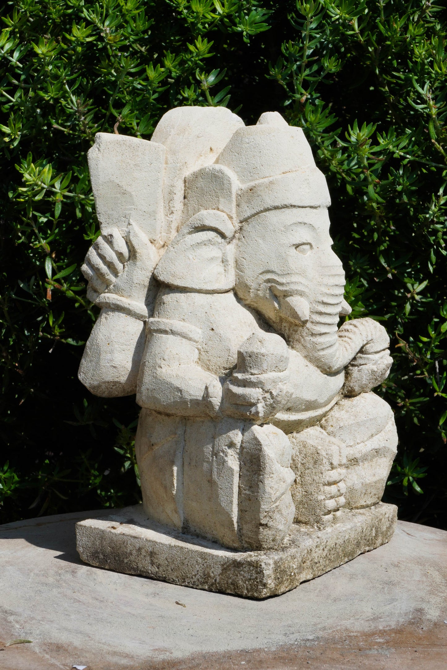 statuetta di GANESH in pietra induismo balinese H20cm rif. D023