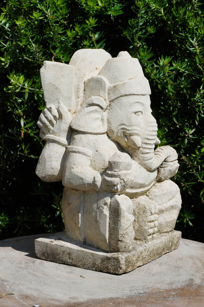 statuetta di GANESH in pietra induismo balinese H20cm rif. D023
