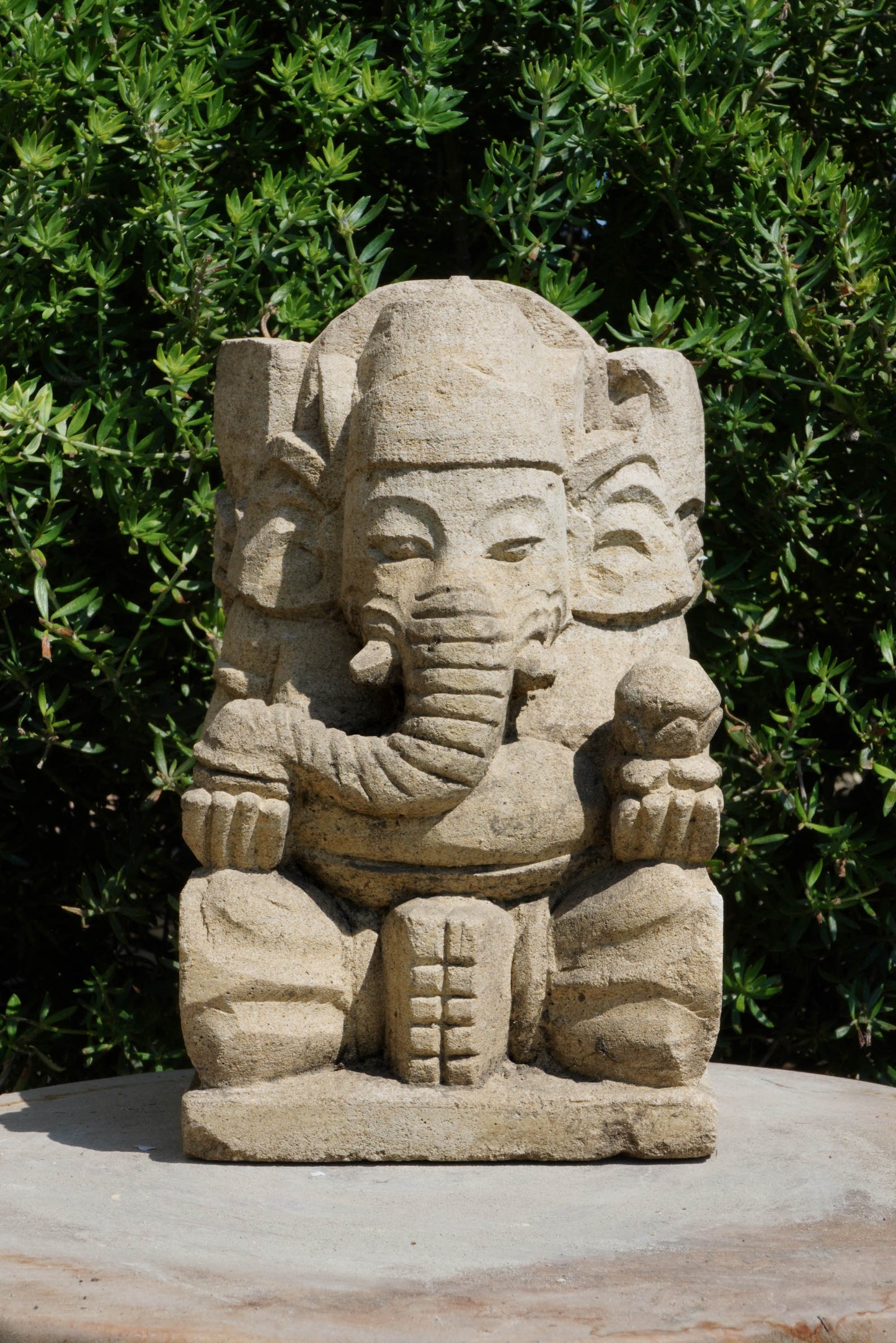 statuetta di GANESH in pietra induismo balinese H20cm rif. D013