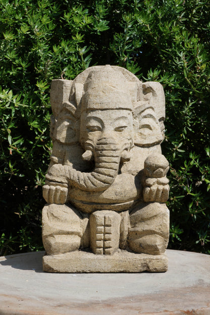 statuetta di GANESH in pietra induismo balinese H20cm rif. D013