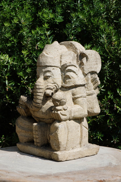 statuetta di GANESH in pietra induismo balinese H20cm rif. D013