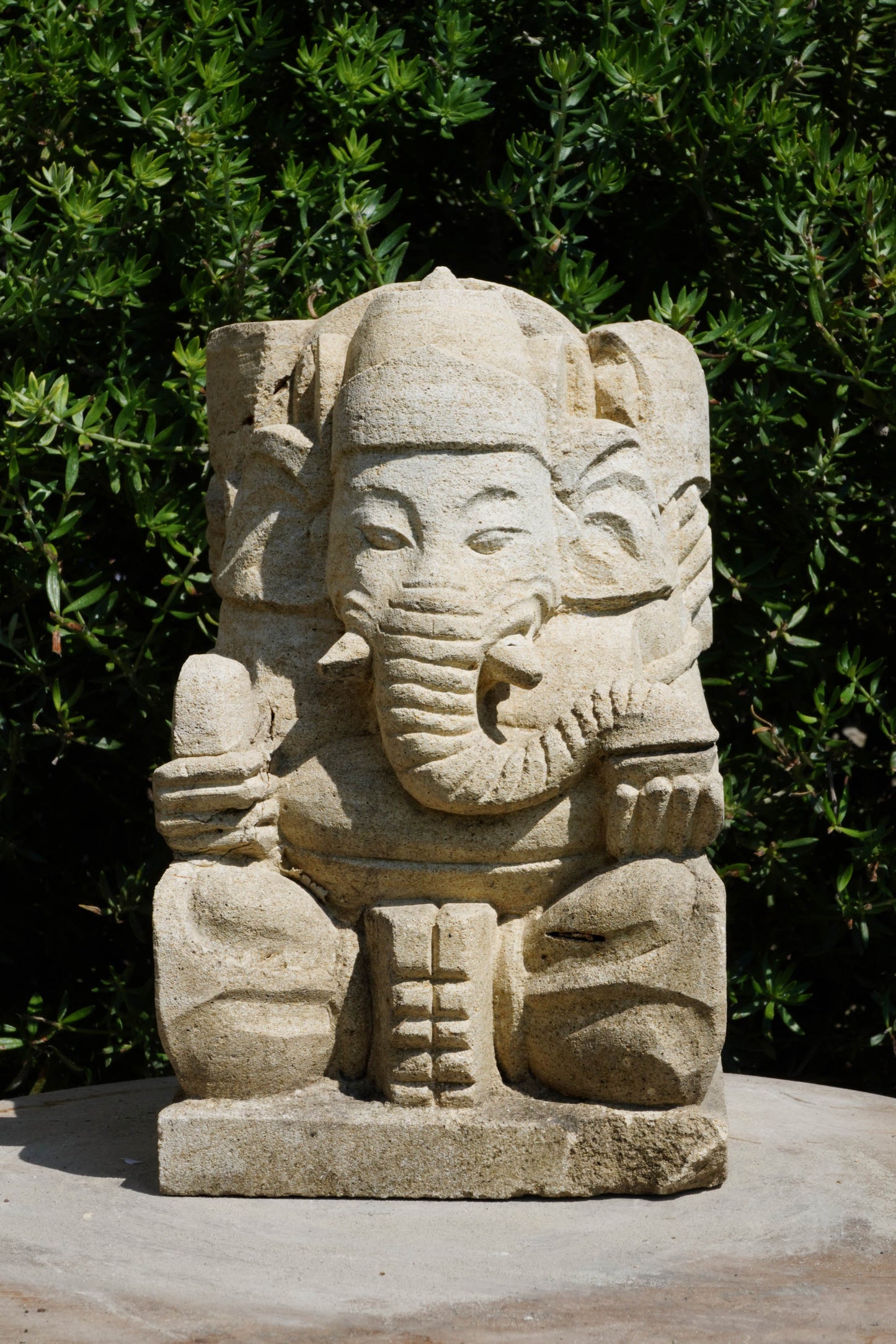 statuetta di GANESH in pietra induismo balinese H20cm rif. D014