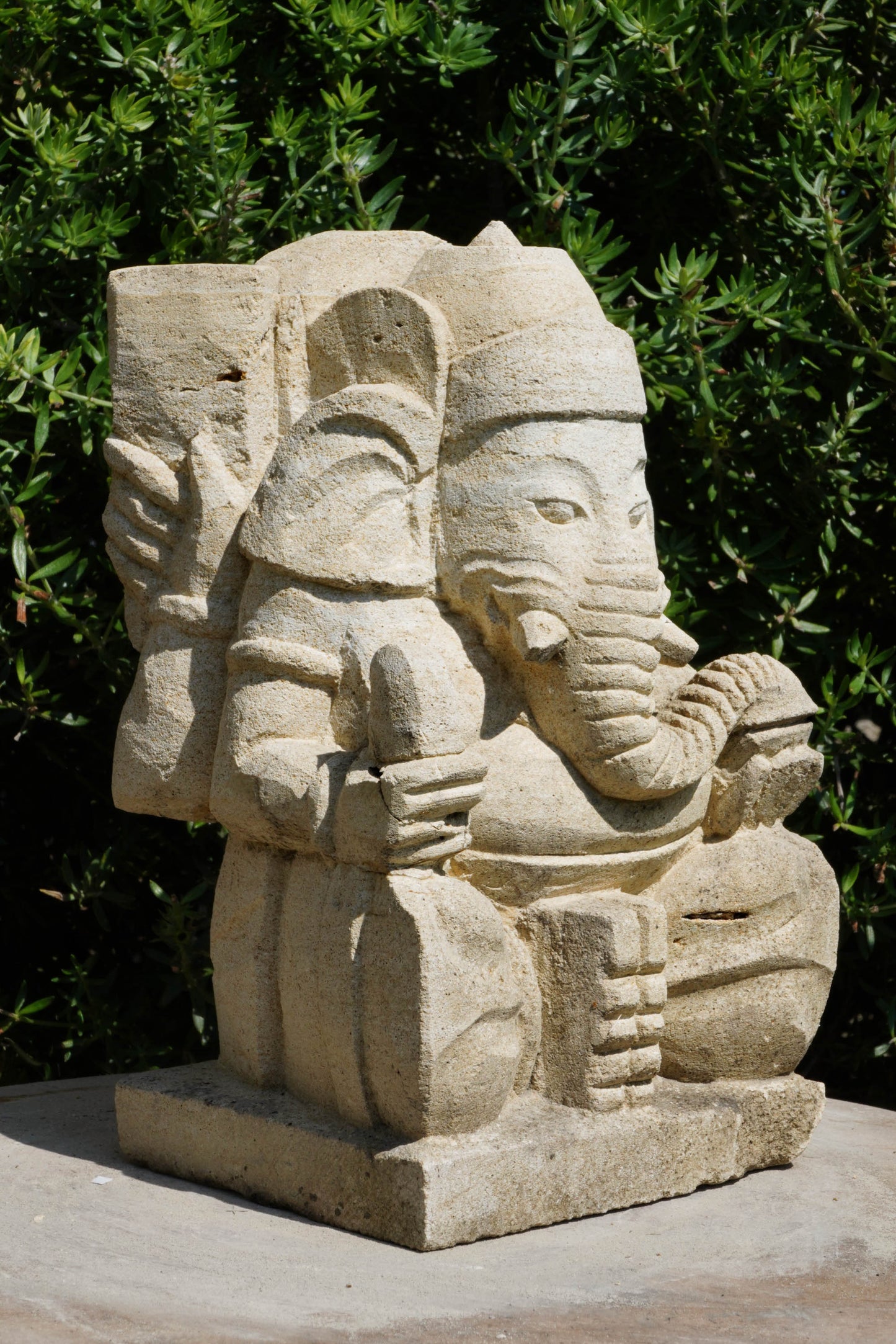 statuetta di GANESH in pietra induismo balinese H20cm rif. D014