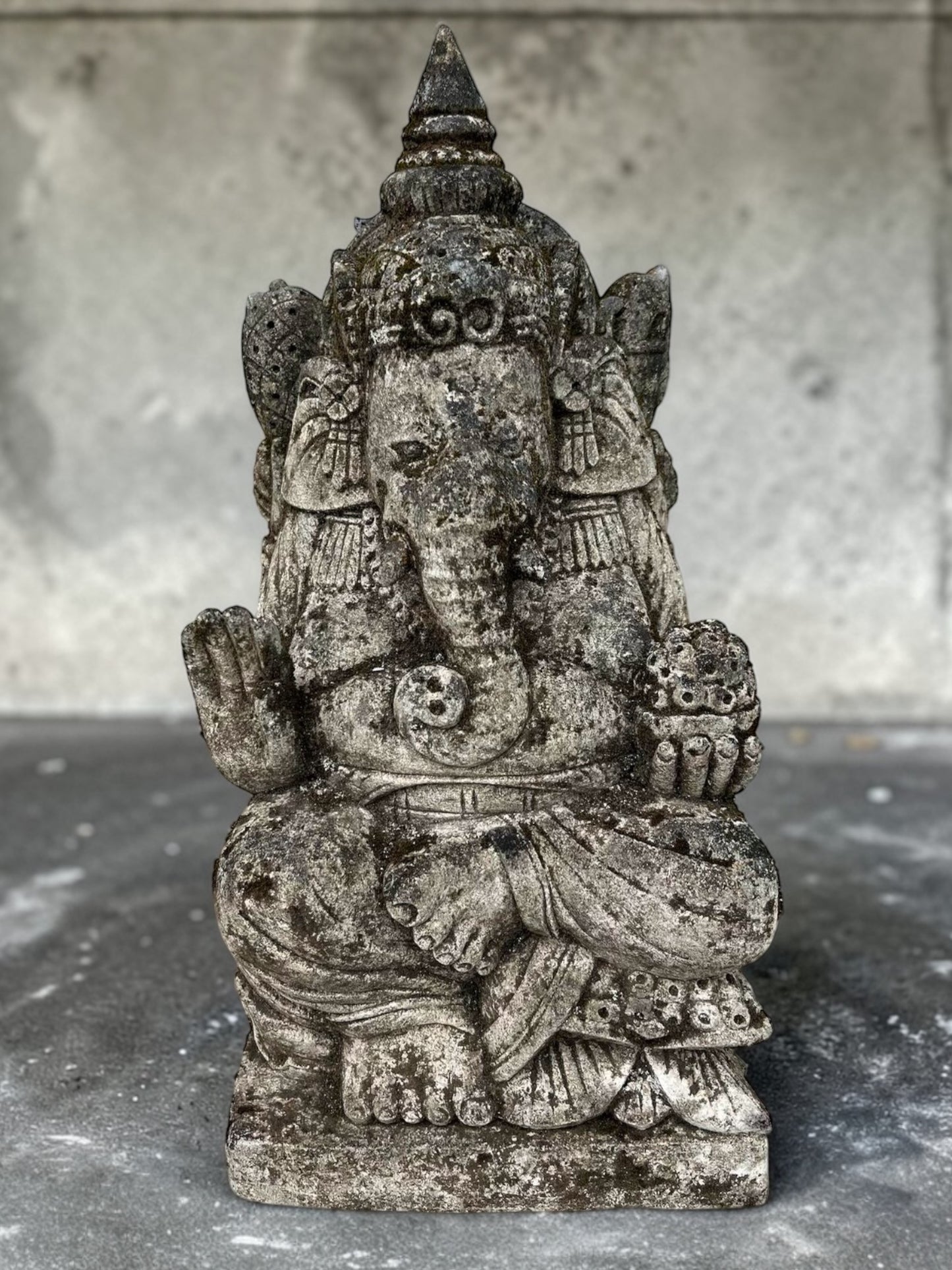 statua di GANESHA in pietra induismo balinese H 45 cm rif. D037