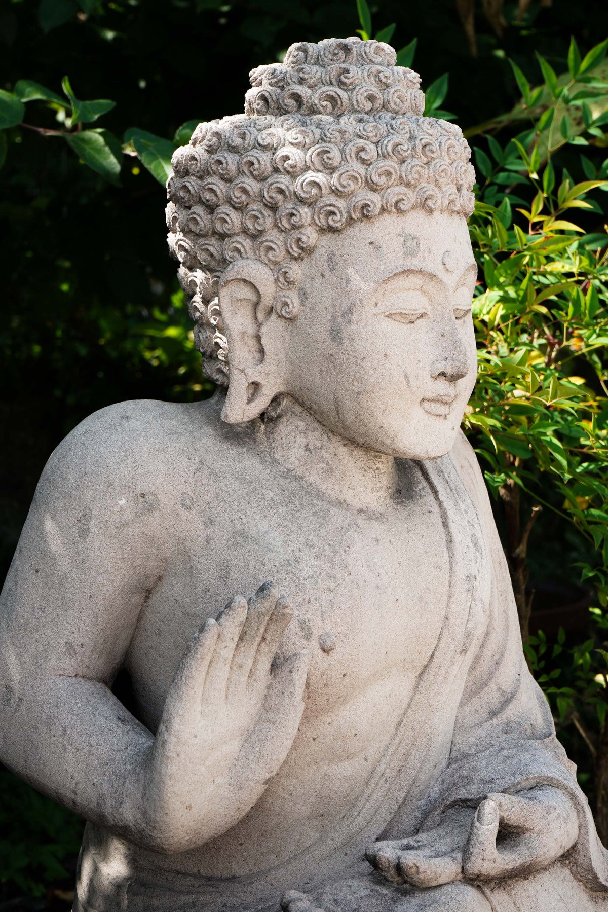 Statua Buddha Antico in Pietra rossa 68 cm – Scultura Balinese Originale Rif. D038