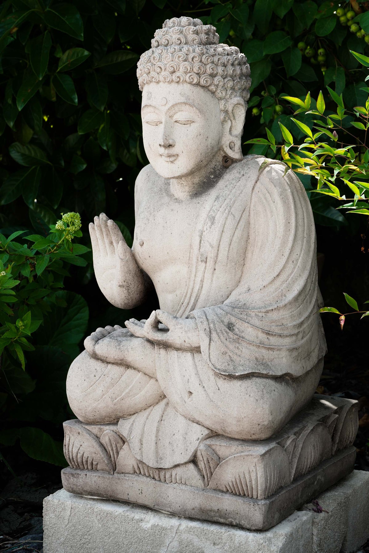 Statua Buddha Antico in Pietra rossa 68 cm – Scultura Balinese Originale Rif. D038