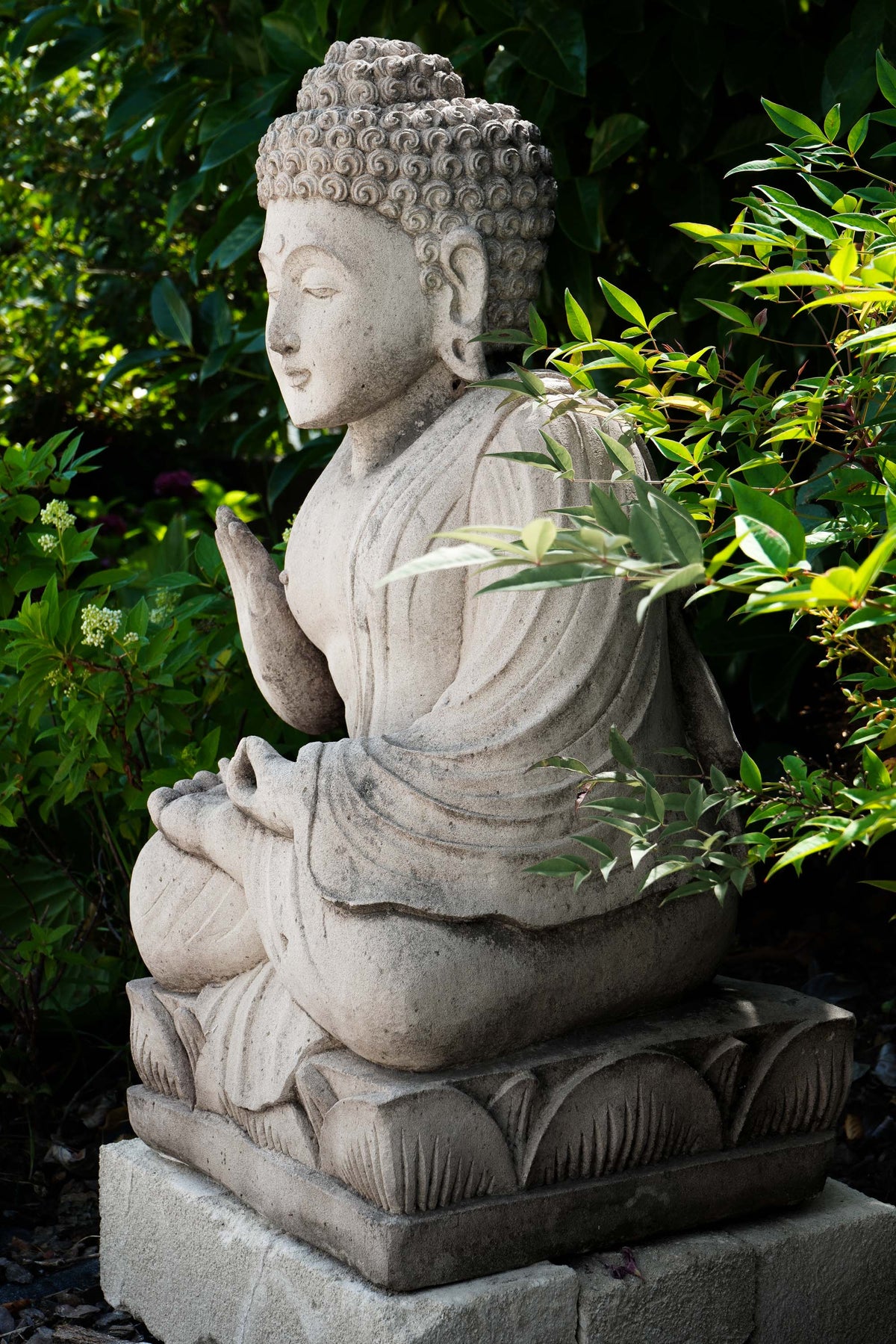Statua Buddha Antico in Pietra rossa 68 cm – Scultura Balinese Originale Rif. D038
