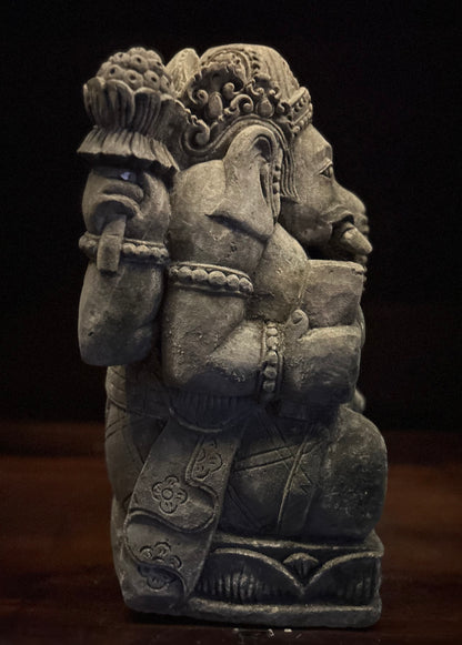 statua di GANESHA in pietra antico induismo balinese H 45 cm rif. C070
